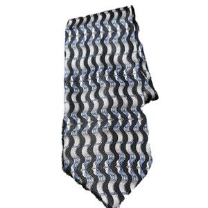Carlos Devenezia Mens SilkTie Geometric Artsy Wavy EUC  59" L X 4"‎ W Handmade